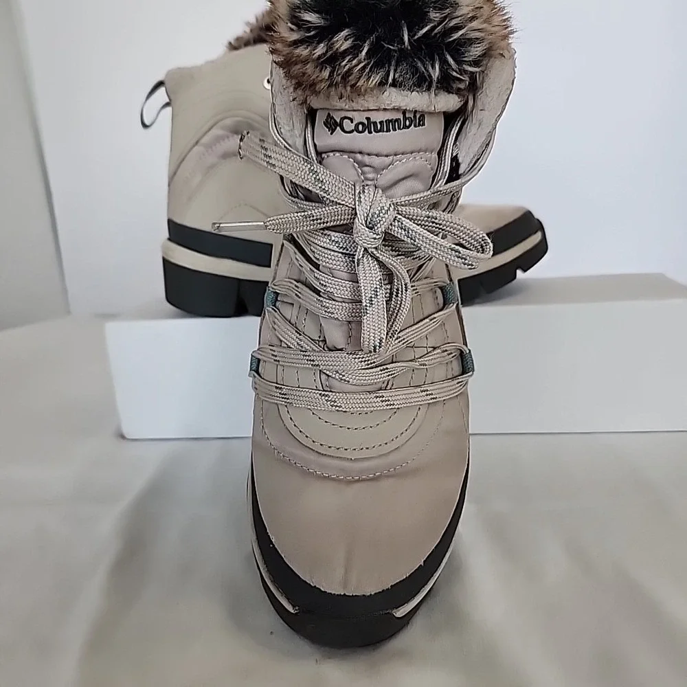 Columbia‎ Women's 5 Keetley Omni Heat Gold Winter Boot 200g  Waterproof